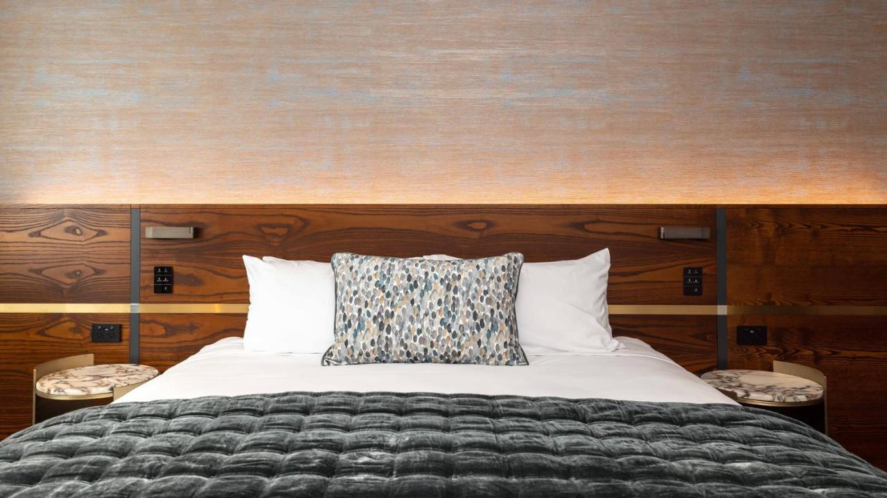 Horizon By Skycity Окленд Екстер'єр фото A bedroom at The Mitre